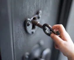 City Locksmith Store Sullivans Island, SC 843-627-0147 - 14-Unlock-Door